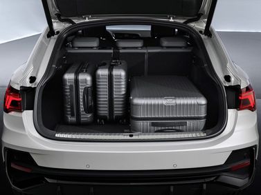 Audi Q3 Sportback II (F3), Внедорожник 5 дв. — багажное отделение