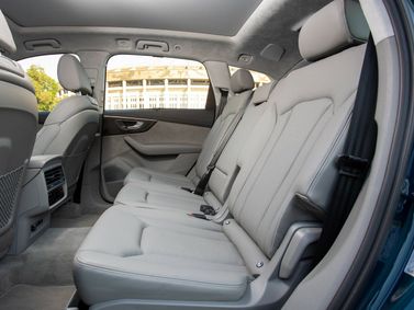 Audi Q7 عملية فيس ليفت II (4M) II (4M)، دفع رباعي 5 أبواب — المقاعد الخلفية