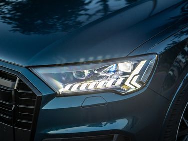 Audi Q7 عملية فيس ليفت II (4M) II (4M)، دفع رباعي 5 أبواب — المصباح الأمامي