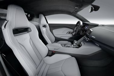 Audi R8 II (4S)، كوبيه — منظر عام للمقصورة