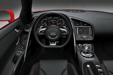 Audi R8 I (الطراز 42) فيس ليفت I (الطراز 42)، رودستر — منطقة السائق