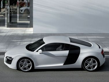 Audi R8 I (الطراز 42)، كوبيه — منظر من الجانب الأيسر