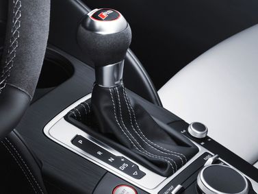 Audi RS 3 II (8V) Рестайлинг, Хэтчбек 5 дв. Sportback — селектор коробки передач