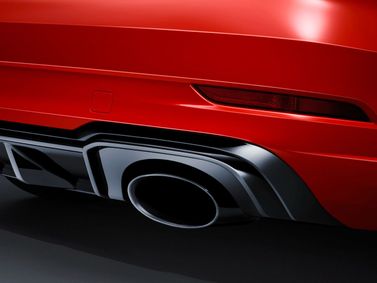 Audi RS 3 فيس ليفت II (8V) II (8V)، سيدان — الجزء الخلفي من السيارة عن قرب