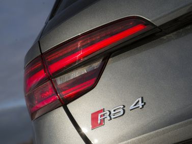 Audi RS 4 IV (B9), Wagon 5 doors — close-up of the rear of the vehicle