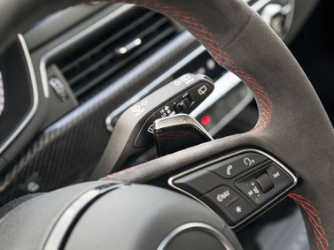 Audi RS 4 IV (B9), Wagon 5 doors — steering wheel