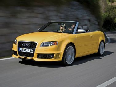 Audi RS 4 II (B7), Кабриолет — вид спереди справа