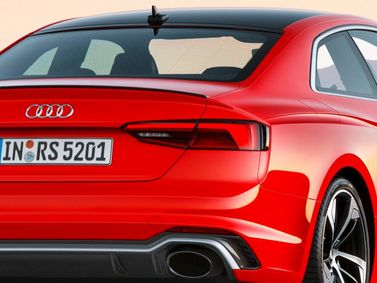 Audi RS 5 II (F5)، كوبيه — منظر خلفي أيمن