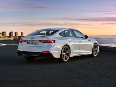 Audi RS 5 عملية فيس ليفت II (F5)، ليفتباك Sportback — منظر خلفي أيمن