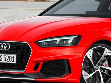 Audi RS 5 II (F5)، كوبيه — الجزء الأمامي من السيارة عن قرب