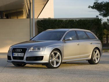 Audi RS 6 II (C6), Универсал 5 дв. — вид спереди справа