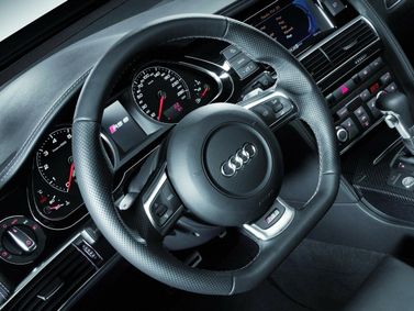 Audi RS 6 II (C6), Универсал 5 дв. — рулевое колесо