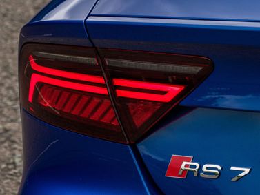 Audi RS 7 I (4G) فيس ليفت، ليفتباك Sportback — المصباح الخلفي