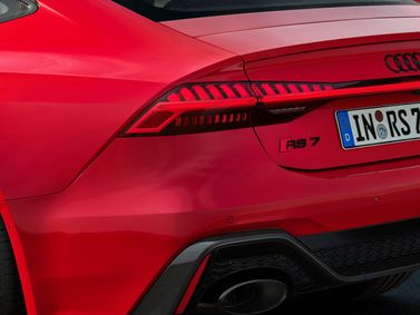 Audi RS 7 II (4K), Лифтбэк — задняя часть автомобиля крупным планом