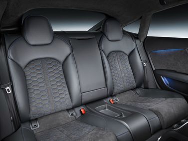 Audi RS 7 I (4G) فيس ليفت، ليفتباك Sportback — المقاعد الخلفية