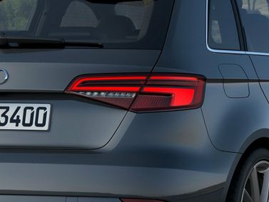 Audi S3 فيس ليفت III (8 فولت)، هاتشباك 5 أبواب Sportback — المصباح الخلفي