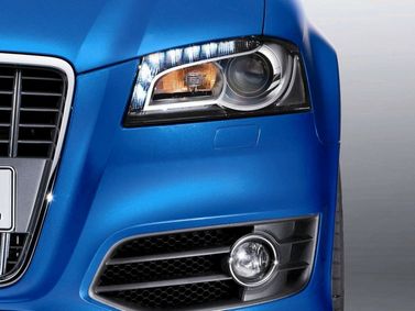 Audi S3 II (8P) II (8P) فيس ليفت، هاتشباك 5 أبواب — المصباح الأمامي