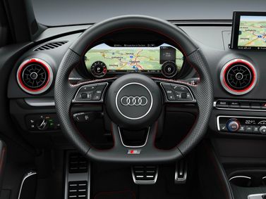 Audi S3 فيس ليفت III (8 فولت)، هاتشباك 5 أبواب Sportback — منطقة السائق