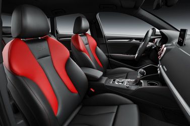 Audi S3 فيس ليفت III (8 فولت)، هاتشباك 5 أبواب Sportback — منظر عام للمقصورة