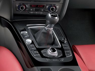 Audi S5 I (8T)، كوبيه — الكونسول الوسطي