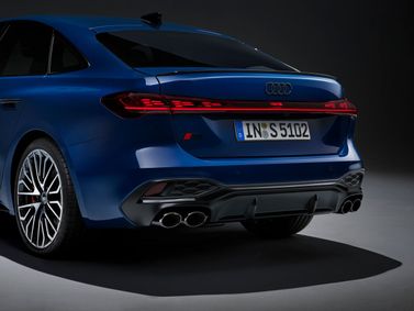 Audi S5 III (B10)، ليفتباك Sportback — منظر خلفي