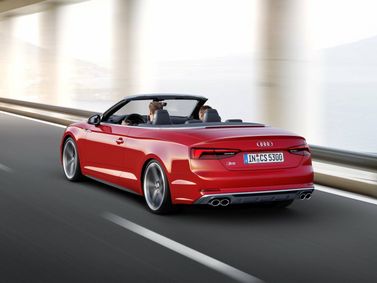Audi S5 II (F5), Кабриолет — вид сзади слева