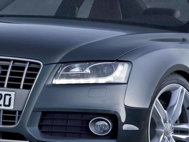 Audi S5 I (8T)، كوبيه — الجزء الأمامي من السيارة عن قرب