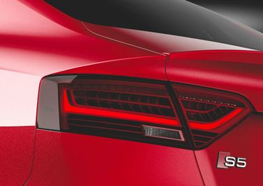 Audi S5 I (8T) فيس ليفت I (8T)، ليفتباك — المصباح الخلفي