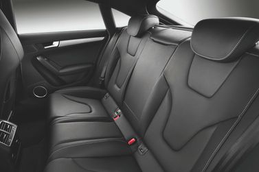 Audi S5 I (8T) فيس ليفت I (8T)، ليفتباك — المقاعد الخلفية