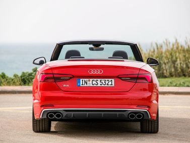 Audi S5 II (F5), Кабриолет — вид сзади