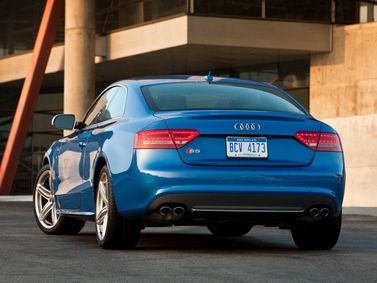 Audi S5 I (8T)، كوبيه — منظر خلفي أيسر