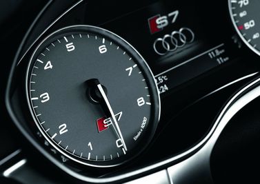 Audi S7 I (4G), Лифтбэк Sportback — панель приборов