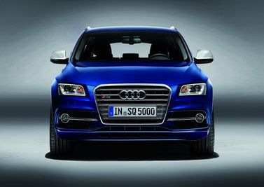 Audi SQ5 I (8R)، دفع رباعي 5 أبواب — منظر أمامي