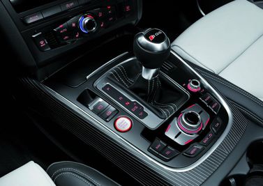 Audi SQ5 I (8R)، دفع رباعي 5 أبواب — الكونسول الوسطي