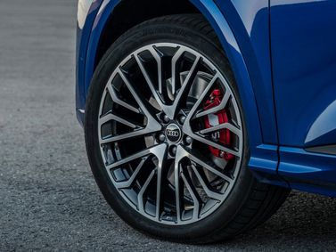 Audi SQ5 ثالثاً، دفع رباعي 5 أبواب — جنط العجلة