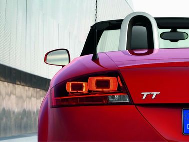 Audi TT II (8J) Рестайлинг, Родстер — задняя часть автомобиля крупным планом