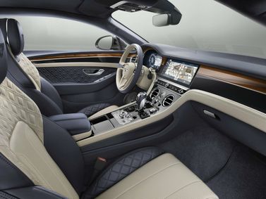Bentley Continental GT ثالثاً، كوبيه — منطقة السائق