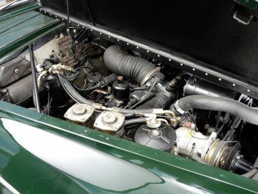 Bentley S II, Седан — моторный отсек