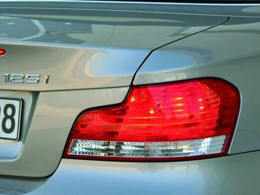 BMW 1 Series I (E81/E82/E87/E88) عملية فيس ليفت، قابلة للتحويل — المصباح الخلفي