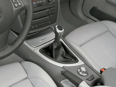 BMW 1 Series ط (E81/إي82/إي87/إي88)، هاتشباك 5 أبواب — محدد ناقل الحركة