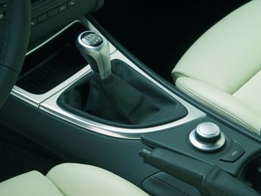 BMW 1 Series I (E81/E82/E87/E88) عملية فيس ليفت، هاتشباك 3 أبواب — محدد ناقل الحركة