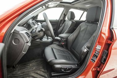 BMW 1 Series II (F20/F21)، هاتشباك 5 أبواب — منطقة السائق