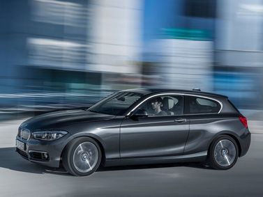 BMW 1 Series عملية فيس ليفت II (F20/F21)، هاتشباك 3 أبواب — منظر أمامي أيسر
