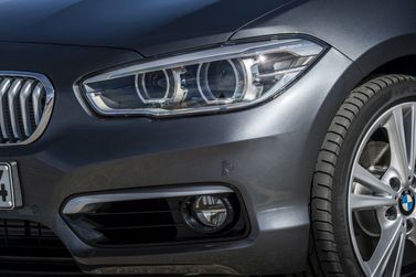 BMW 1 Series عملية فيس ليفت II (F20/F21)، هاتشباك 5 أبواب — المصباح الأمامي
