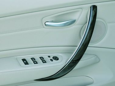 BMW 1 Series I (E81/E82/E87/E88) عملية فيس ليفت، قابلة للتحويل — تفصيل داخلي