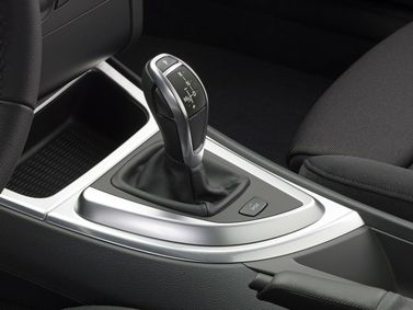 BMW 1 Series I (E81/E82/E87/E88) عملية فيس ليفت، كوبيه — محدد ناقل الحركة