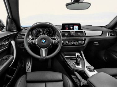 BMW 2 Series عملية فيس ليفت F22، كوبيه — لوحة القيادة