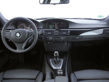BMW 3 Series عملية فيس ليفت V (E90/E90/E91/E92/E93)، كوبيه — لوحة القيادة
