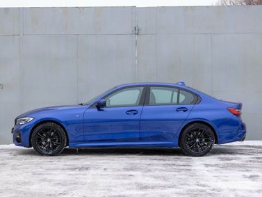 BMW 3 Series سابعاً (G2x)، سيدان — منظر من الجانب الأيسر