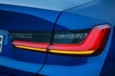 BMW 3 Series سابعاً (G2x)، سيدان — المصباح الخلفي